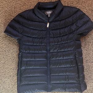 Martha Stewart Short-Sleeve Quilted Puffer Jacket in Navy
